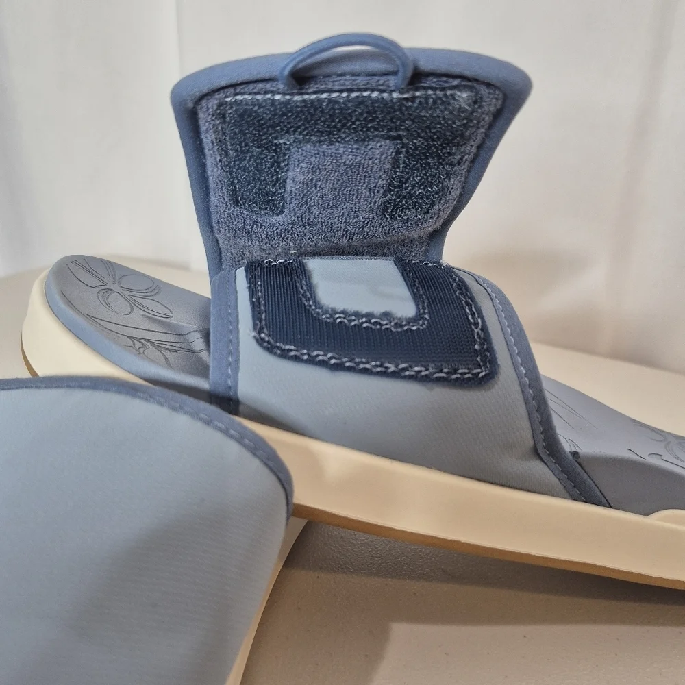 OluKai Nu'a 'Olu Slide Sandals - Size 9 - Picture 9 of 15